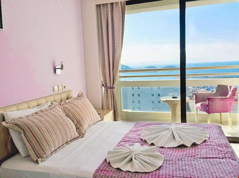 Porteras Otel Kusadasi Exterior photo